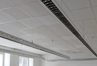 Obr. 4: Ukázka míst zatečení do učebny chemie ve 2 NP