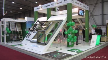 Stánek společnosti Fakro na veletrhu Střechy Praha