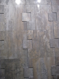 Při vývoji nových produktových řad velkých formátů obkladů je pro výrobce nezbytné být v neustálém kontaktu s obkladači a rozumět problémům, se kterými se na staveništi setkávají