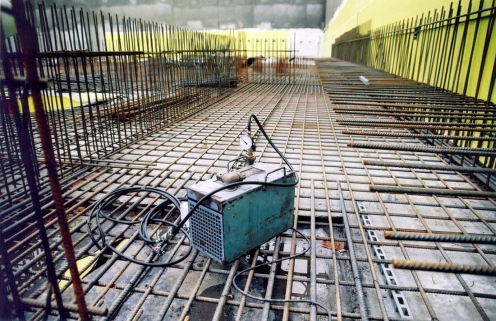 Obr. 9: Příklad 3 – vakuová zkouška těsnosti sektoru hydroizolace zakrytého dokončenou výztuží