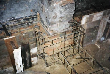 Obr. 9: Rozšíření základů v 1. PP při nadstavbě domu