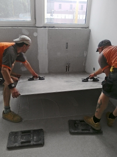 Manipulace s dlažbou