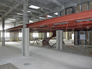 Původní továrna dostávala novou tvář