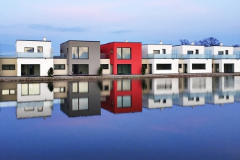 Řadové domy v Michalovicích jsou postaveny v nejlepší energetické kategorii A. Pro obvodové zdivo jsou použity cihelné bloky Heluz Family 2in1.