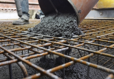 Obr. 8: Detail na plnění stropní desky betonem