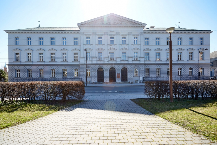 Obr. 4a: Obnova vnějšího pláště budovy Okresního soudu v Opavě