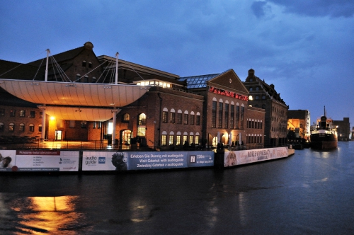 Komplex budov někdejší elektrárny na ostrově Ołowianka v Gdaňsku