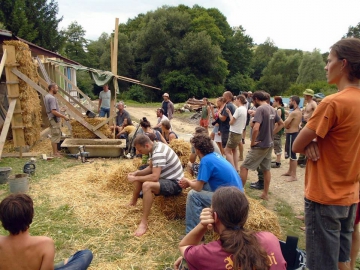 Pozvánka na Letní zážitkovou školu přírodního stavitelství