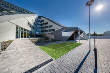 Developer Crestyl dokončil kanceláře Dock in Two