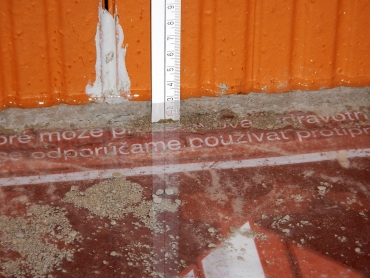 Obr. 9, 10: Simulace zaplavení novostavby extrémním deštěm