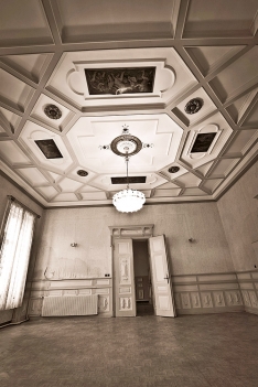 Dochovaný dobový interiér výčepu