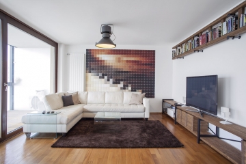 Mnohem lepší osvětlení umožňují velká okna do vnitrobloku