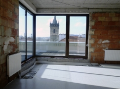 Rozpracovaný byt v 7. NP