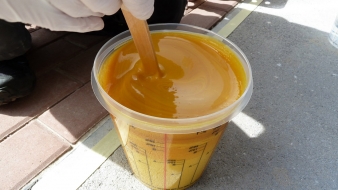 Nátěr SIGMAFLOOR 2K Epoxy Aqua chrání betonové podlahy v interiéru