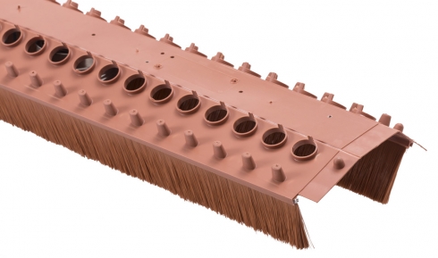 Větrací PVC pás s hřebenovou lištou neboli kartáčem Univerzal 175 mm