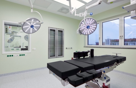 Klinika v Leverkusenu – ukázka realizace antistatické podlahy