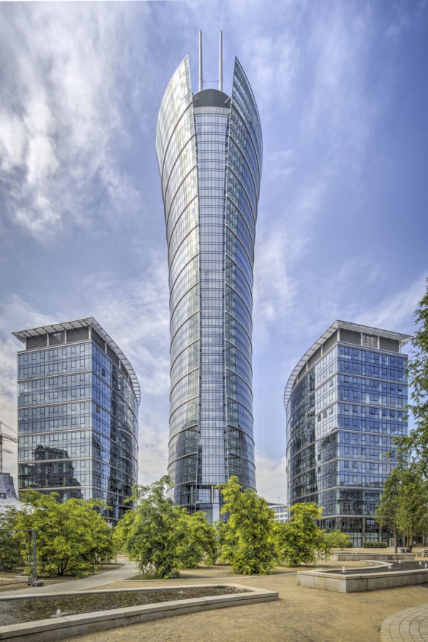Výšková budova Warsaw Spire ve Varšav