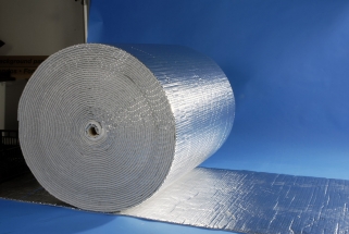 Obr. 8, 9: Ukázka bublinové termoreflexní izolace