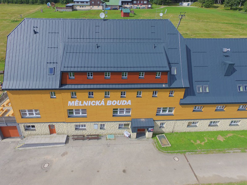 Mělnická bouda s novým kabátem od firmy PREFA Aluminiumprodukte