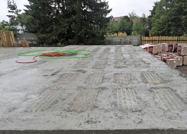 Obr. 16: Řešení balkónu z vložek pro strop bez nadbetonávky po betonáži