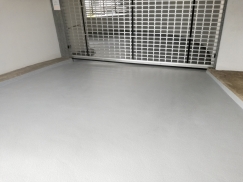 Obr. 7: Aplikace systému MC-Floor TopSpeed v parkovacím domě v Praze