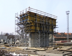 Obr. 6: Betonáž konstrukce Nového spojení