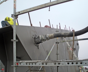 Obr. 13: Betonáž Trojského mostu