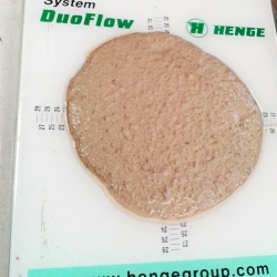 Obr. 9: Anhydrit – skúška rozliatia