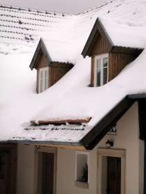 Sněhová zábrana s kulatinou