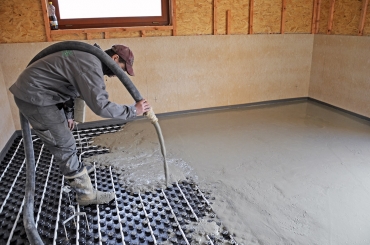 Ukládka Cemflow na podlahové topení