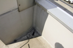 Obr. 9: Zesílení v koutu řešení překládáním typu „šáteček“