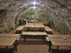 Našlo se místo i pro degustaci rumunských vín