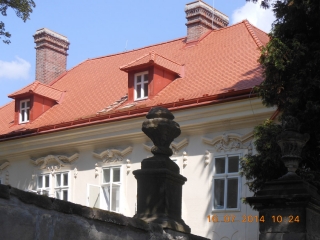 Pálená krytina Opál od firmy Bramac na střeše zámku v Teplicích nad Metují