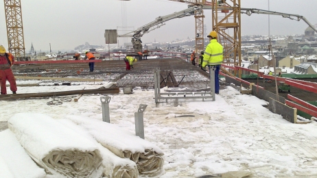 Obr. 1, 2: Zimní betonáž