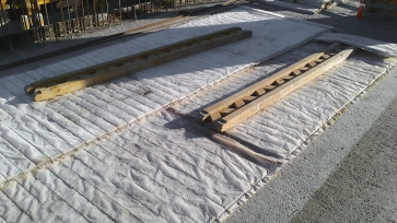 Obr. 3, 4: Ošetřování betonu v zimě