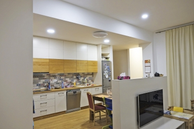 Obr. 6: Finální podlaha v exponovaném prostoru kuchyně