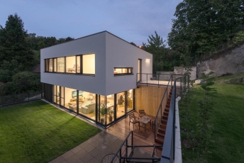 3. místo – Stavba ve třech úrovních (D14) Autoři: architekti Matej Grébert, Juraj Benetín, Mirka Gašparová a Ing. Peter Cibulka