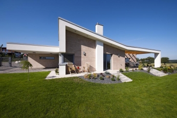 1. místo – Dynamicky řešený dům (soutěžní kód N02), autoři: Lukáš Richter, Jan Jadrníček, Martin Náhlovský a Michal Janáč