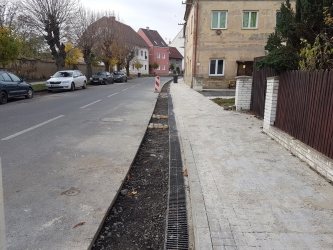 Odvodňovací systém MEA EN2000 se uplatnil při rekonstrukci komunikace v Lahošti
