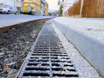 Odvodňovací systém MEA EN2000 se uplatnil při rekonstrukci komunikace v Lahošti