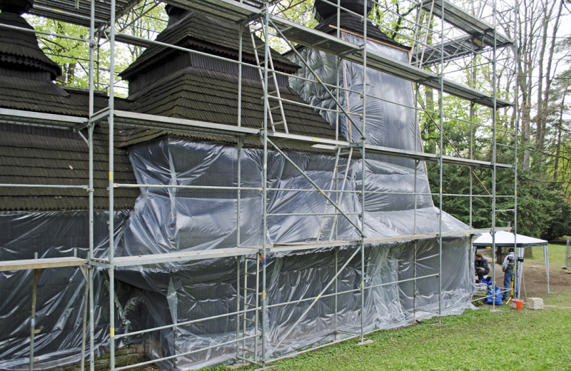 Obr. 5: Obalení objektu pomocí termoizolační fólie [4]