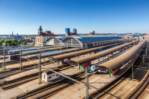 Rekonstrukce ocelové konstrukce historické haly, zastřešení nástupišť na Hlavním nádraží v Praze