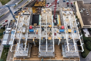 Předpínaná nosná konstrukce budovy Trimaran, Praha 4-Pankrác