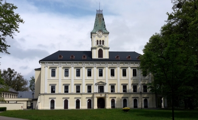 Nejzajímavější objekt – PREFA falcovaná šablona 29x29, Zámek Kvasice, Izolting Moravia, Bučiska