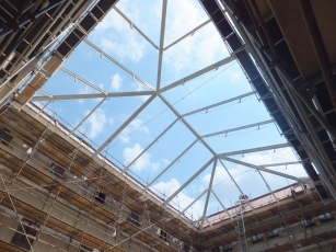 Rekonstrukce střechy zámku v Ostrově