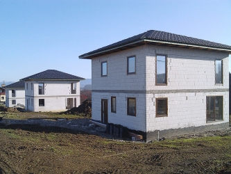 Stavbu ze systému KMB Sendwix lze zvládnout v mimořádně krátkém čase