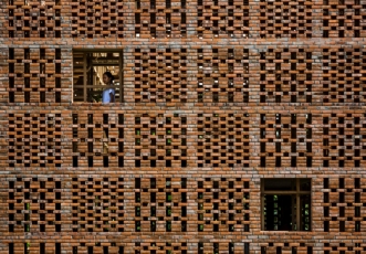 Terra Cotta Studio (Dien Phuong, Vietnam), foto Oki Hiroyuki