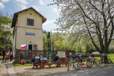 Během let, kdy domek přestal sloužit svému původnímu účelu a dostal se do rukou soukromých majitelů, kteří ho využívali k rekreaci, byla vybudována přístavba, která domek rozšířila o další tři místnosti