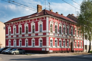 Dům v Českých Budějovicích zdobí dlouhovousá omítka ActivCem