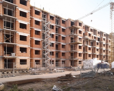 Obr. 6: Stropní deska dobíhá až na hranu zdiva